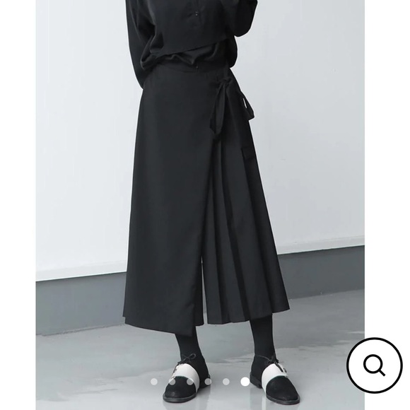 Aesthetic Noir half pleated pants S - Picture 5 of 6